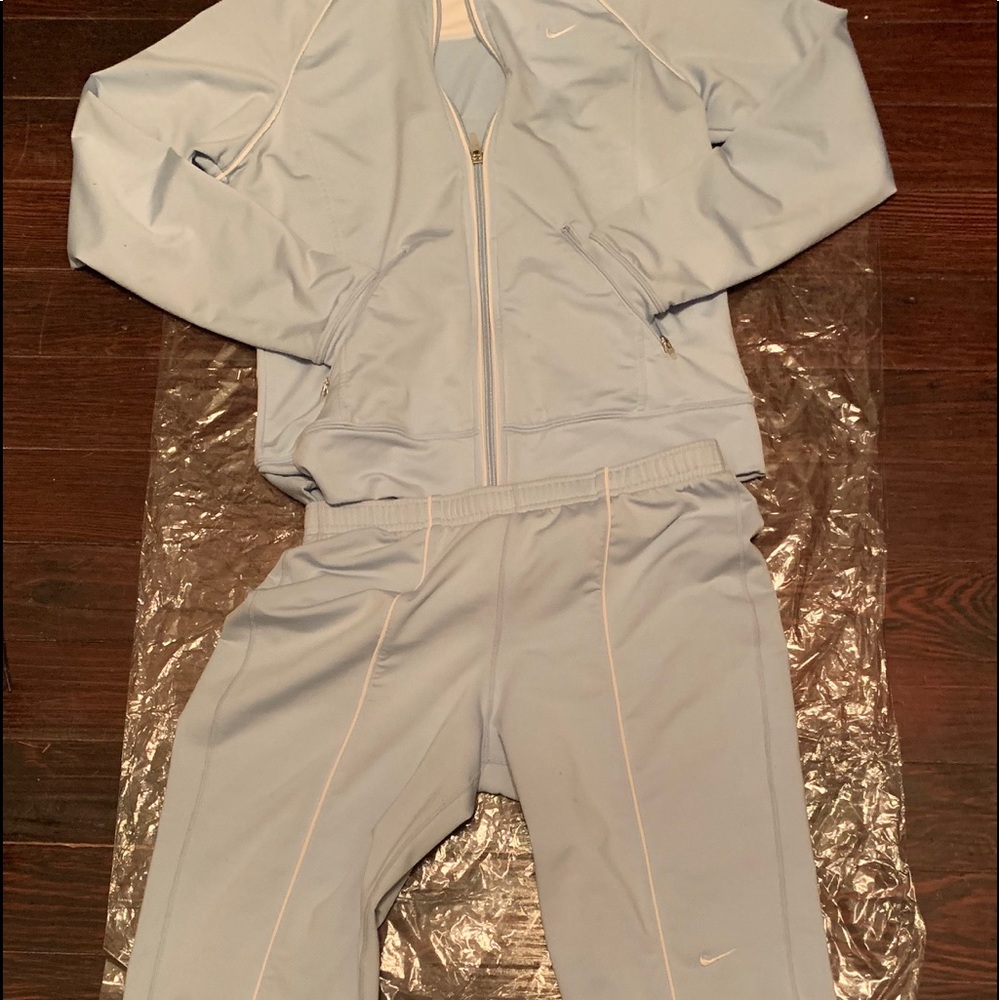 Powder blue nike Capri 2piece 3m reflect zip liner